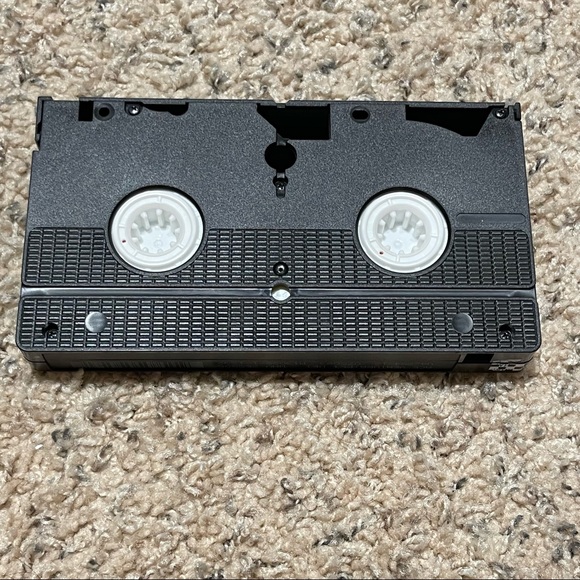 ACE VENTURA PET DETECTIVE VHS JIM CARREY - Picture 4 of 4